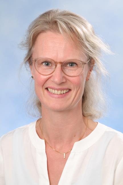 Yvonne Dortmans teamleider bovenbouw vwo locatie Bruggertstraat Bonhoeffer College Enschede